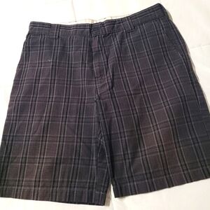 Men's Classic Plaid Shorts in Black and Gray